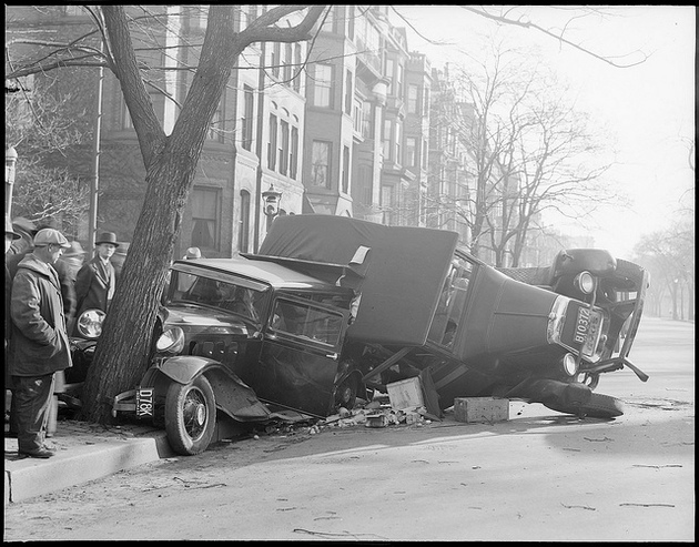 Vintage Photos of Car Wrecks - Part 2