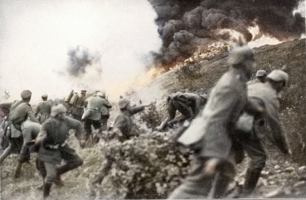 A collection of colourised photos from WW1