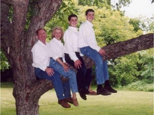 Funny and Weird Family Portraits