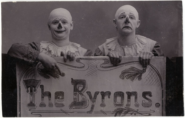 12 Creepy Photos Of French Clowns From 1900-1930s