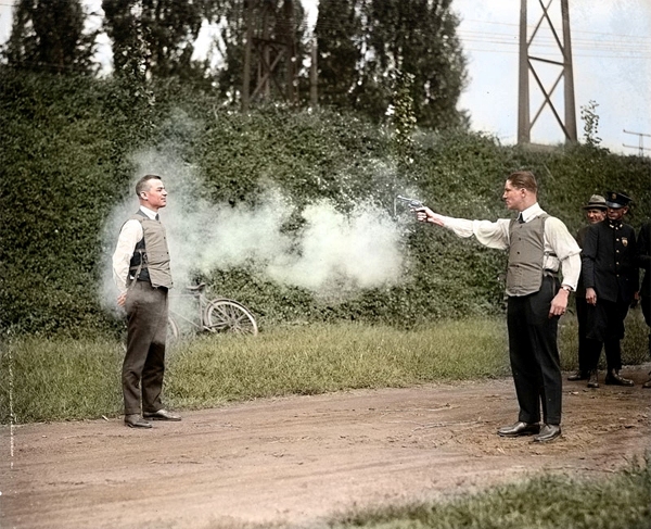 15 Amazing Colorized Images of Historical Photos