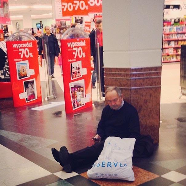 Abandoned Husbands on Shopping Trips 19 Photos of Truly Miserable Men.