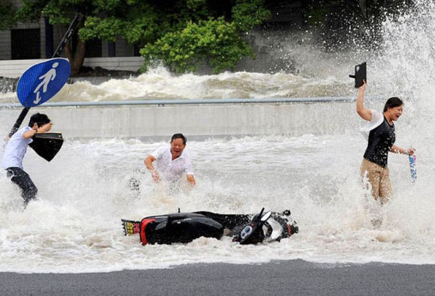 Massive Tidal Wave in China