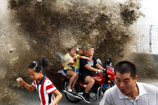 Massive Tidal Wave in China