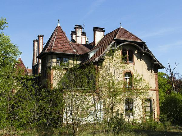 Abandoned Beelitz-HeilstÃ¤tten sanatorium in Brandenburg, Germany