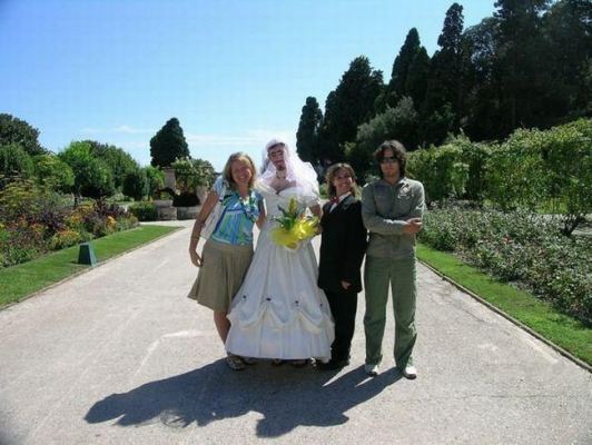 Bizarre Wedding photo's