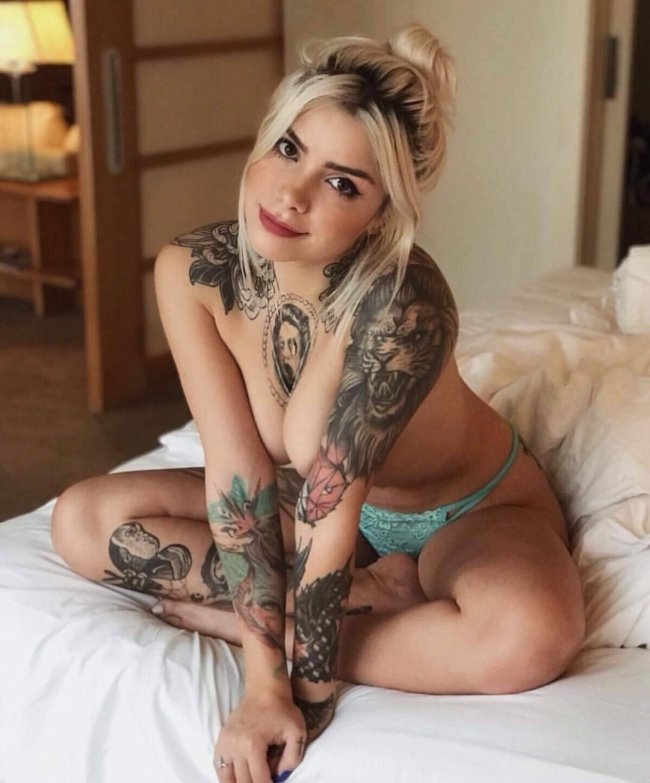 Chick's with tattoos