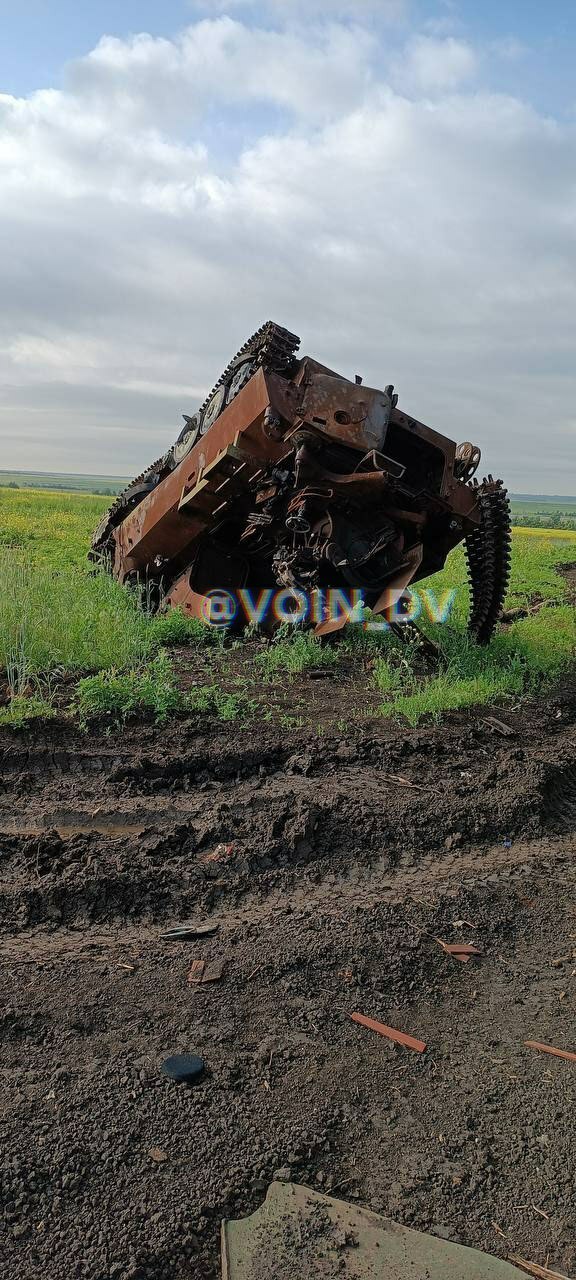 Abandoned Ukrainian armored vehicles