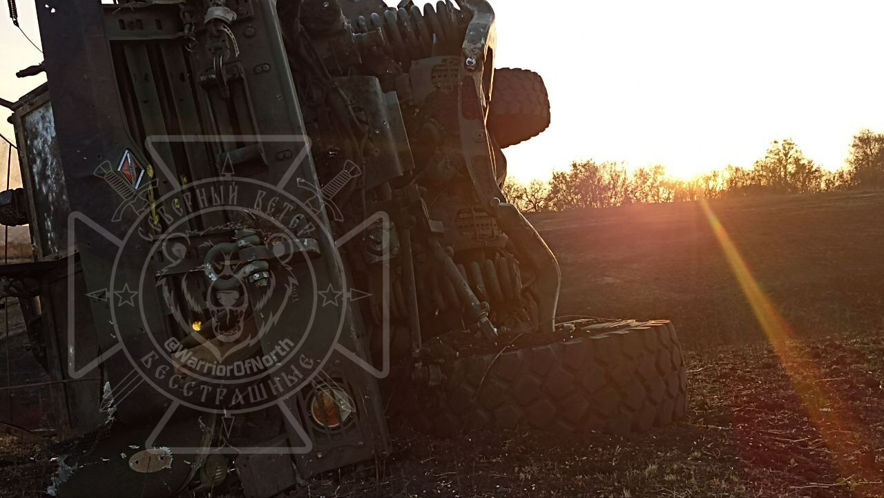 Ukrainian convoy destroyed in Kursk(3 vehicles)