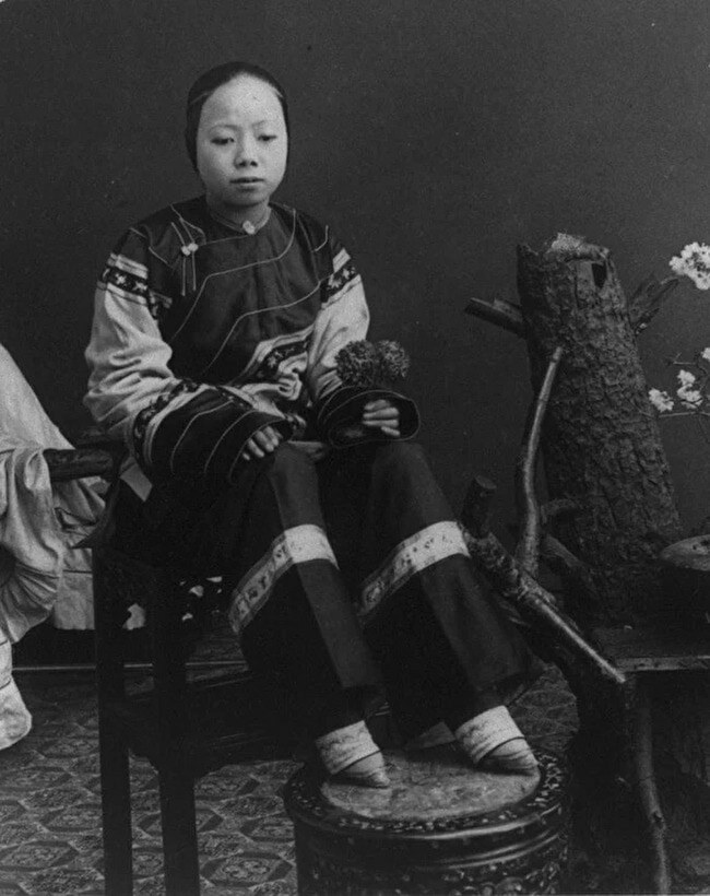 Sexy Foot Binding Gallery