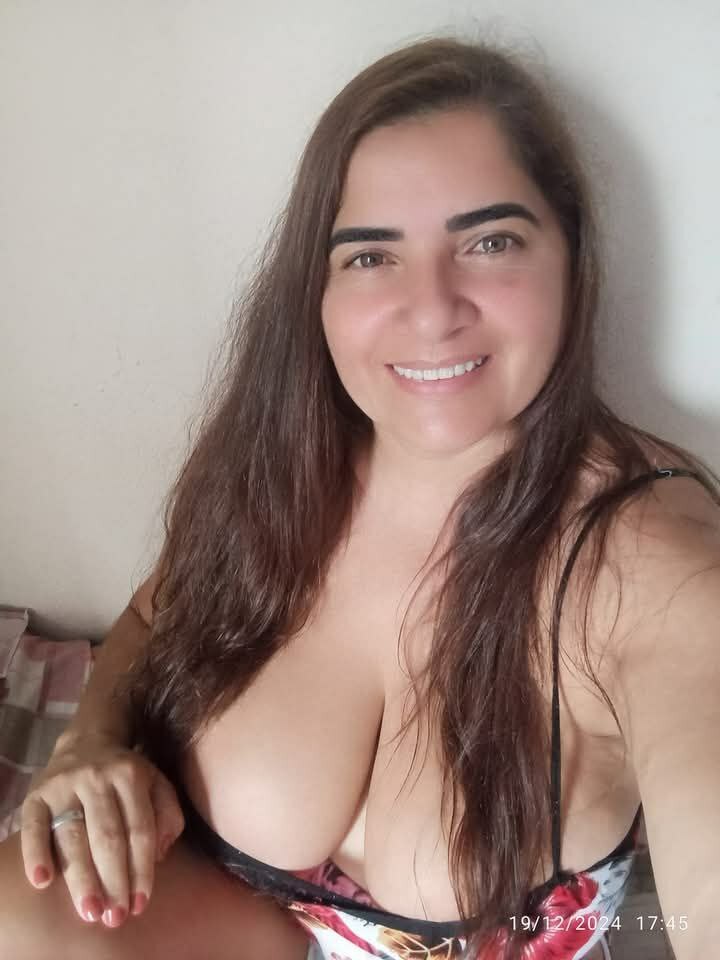 mulher peituda