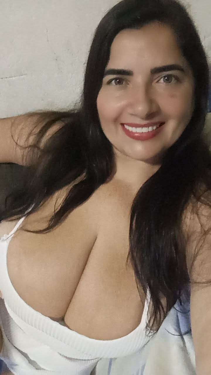 mulher peituda