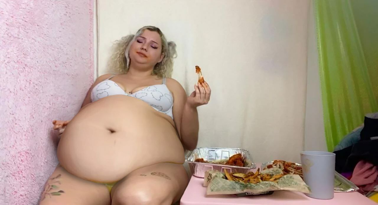 fat women eating