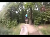 Dude Falls off his mountain bike and breaks his wrist