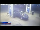 2 carjackers beat,kick and bodyslam a man for not giving up his keys.