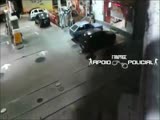 Police officer shoots a robber in the chest.
