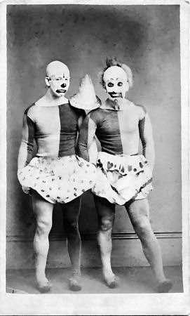 Creepy Vintage pics of clowns