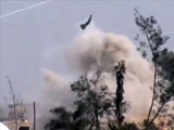 A barrelbomb blast ragdolls a snackbarist to death.