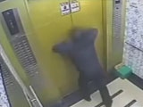 Man Stuck In A Lift Frees Himself Just in Time