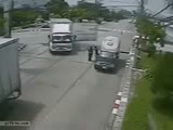 Yet another huge unlatched gate from a truck kills a man instantly.