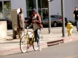 Bike thief makes a fast getaway.
