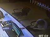 Man Smashes Security Guards Head With A Brick And Then Robs The Hotel