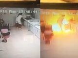 Woman Gets The Surprise Of Her Life Opening The Oven Door