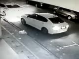 Couple robbed off their car