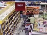 Man Goes Crazy In A Supermarket And Starts Hacking At People With A Machete