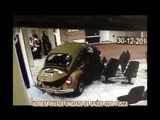 Drunk man slams on the car into the hospital