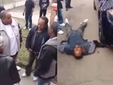 Man Caught Robbing Old Lady In The Hood Gets Dealt With Hood Style