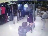 Off Duty Cop Shoots Robber Dead In A Clothes Store