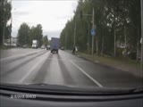 girl being by car and leaves the place of accident