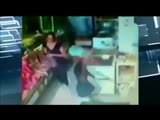 female off duty cop tries to stop a robber