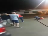 workers vs custumers fight in Petrol station