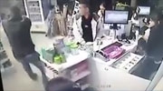 Off Duty Cop Pulls A Gun And Kills A Robber