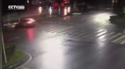 Car rams against cyclist to avoid another car