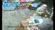 arab robber shoot the cashier