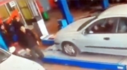 Mechanic Crushed By Car Driver Who Cant Work A Brake