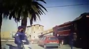 Girl jumps out of the car at the last moment before train smash her vehicle