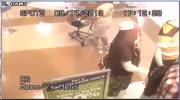 Woman Pepper Sprays Security Guard During Robbery