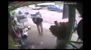 Cop shoot and kills one of two robbers
