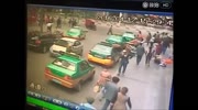 Pedestrian gets killed by red light ignorer