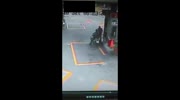 Motorcycle sets Gas Pump on Fire - dont ever use cell phone at Gas station