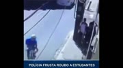 Instant karma for a robber