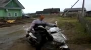 Drunk Russian broke his scooter