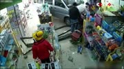 Van Tears into Roadside Store, Injuring Two in southwest China