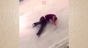 Dude tries to impress his girl falls from an escalator