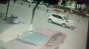 SUV crushes a rider against the bus