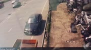 BMW driver gets killed by speeding taxi